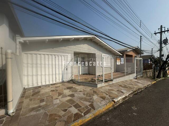 Casa para Venda em Flores da Cunha - 1